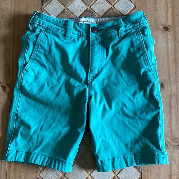 🔥🔥🔥Kids Abercrombie kids.  Size 11/12🔥🔥🔥🔥🔥 - Picture 1 of 5